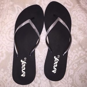 Reef Black/Sparkly Wedge Flip Flops. Size 10.